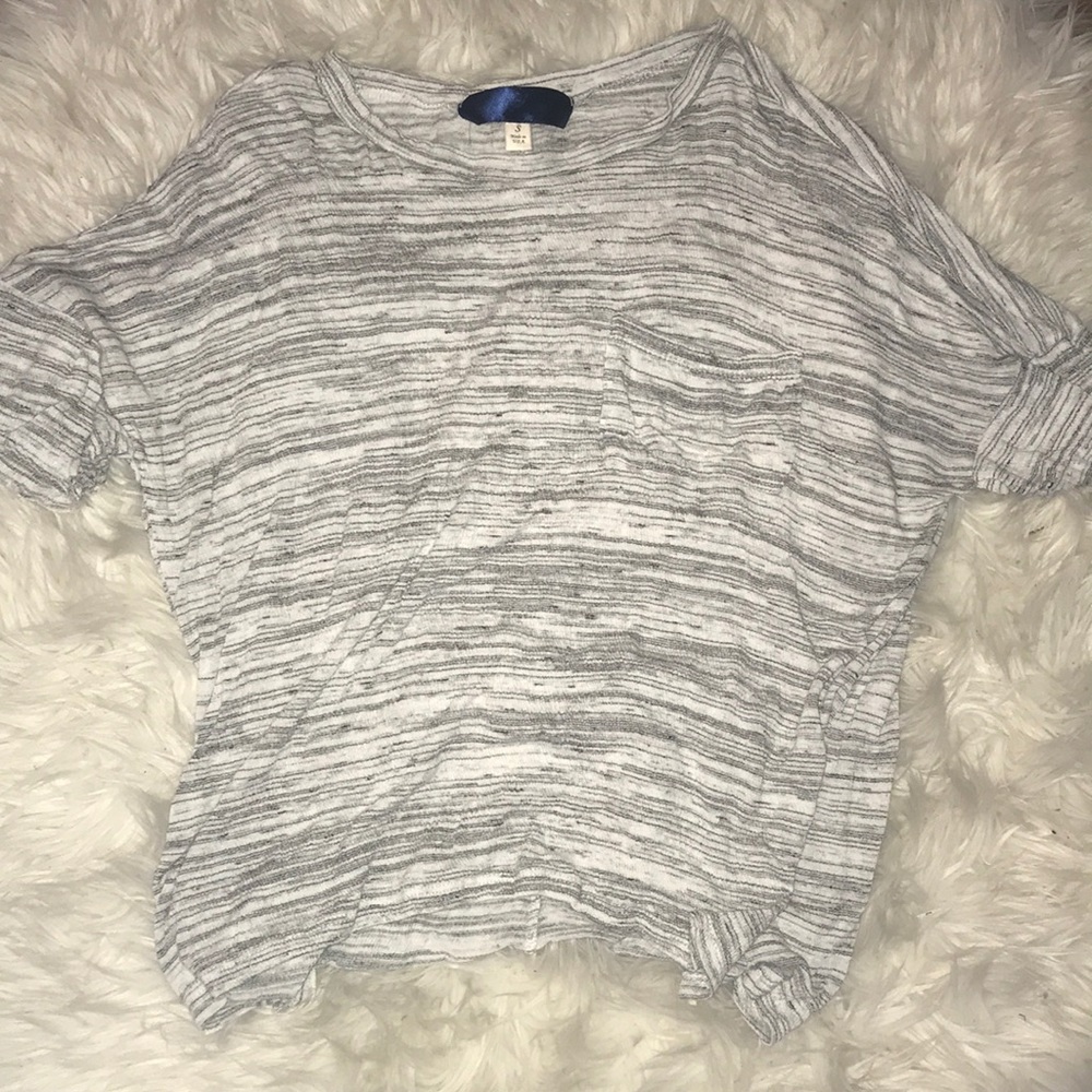 Oversized grey and white T-shirt